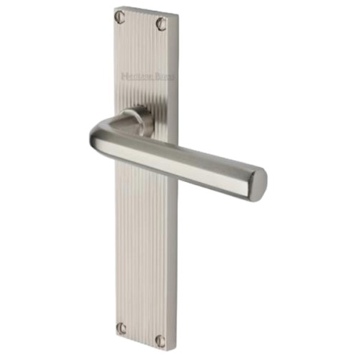 OCTAVE LEVER HANDLE ON REEDED BACKPLATE